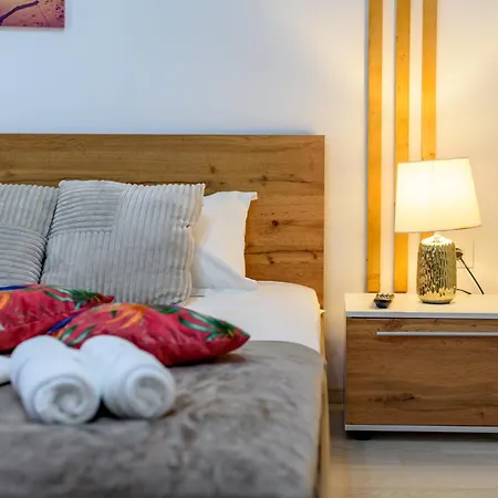 Apartment Curacao - Building Stefan Navodari